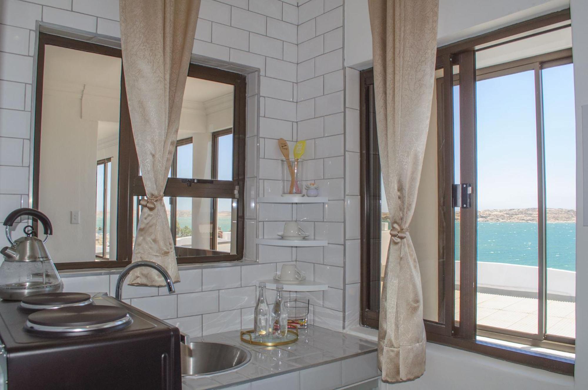 Shark Island Guesthouse Lüderitz Eksteriør bilde